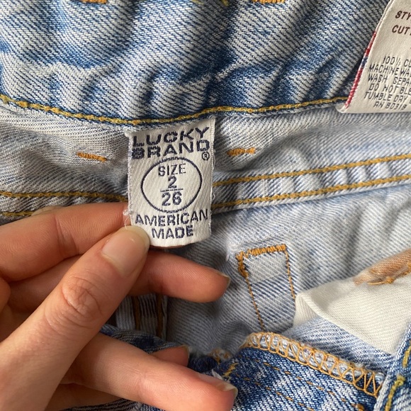 Shorts - Picture 3 of 4